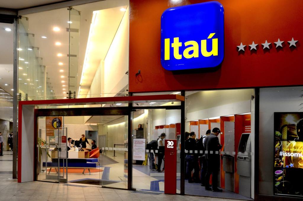 Itaú (ITUB4) Anuncia Aceleração do Crédito e Sinaliza Dividendo Extra!