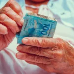 Dinheiro em Espécie é Mais Usado por Baixa Renda, Idosos e Mulheres