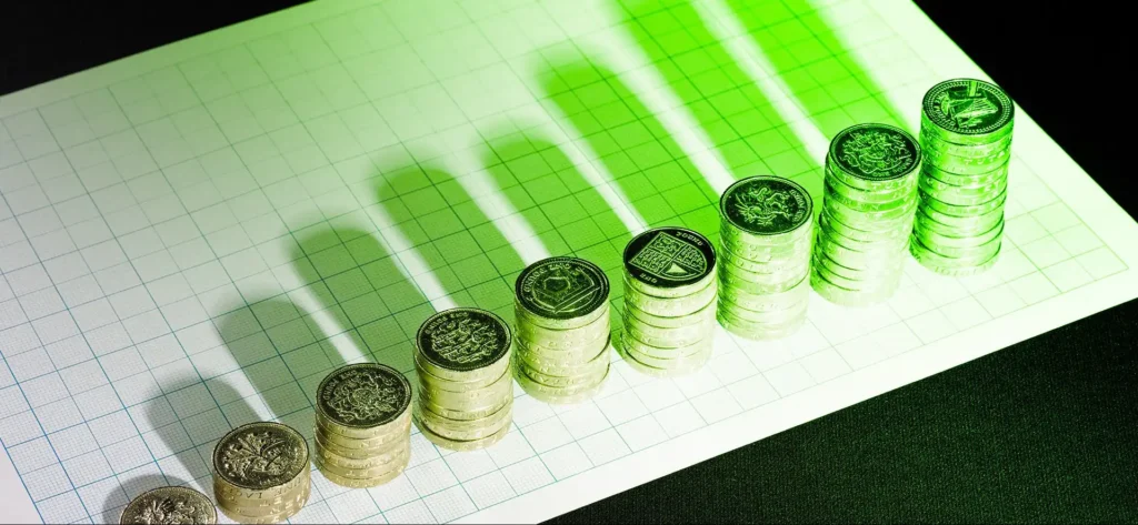 Bolsa sobe a 124 mil pontos com foco no fiscal, ata do BC e dólar