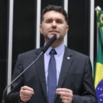 Comissão Aprova Proteção aos Direitos Humanos em Financiamentos Públicos