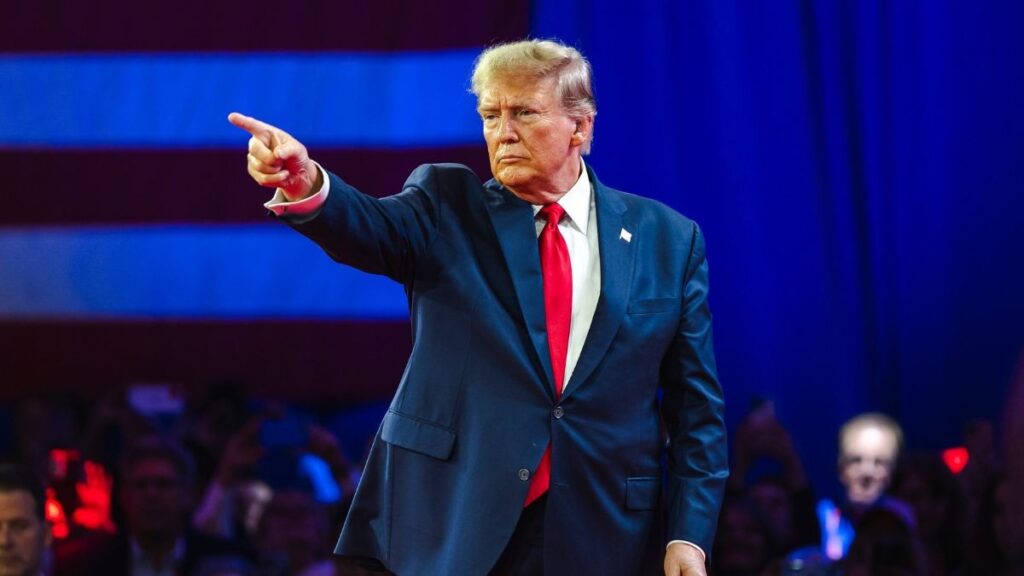 “Bolsa atinge 122 mil pontos: recuperação será mantida com Trump?”